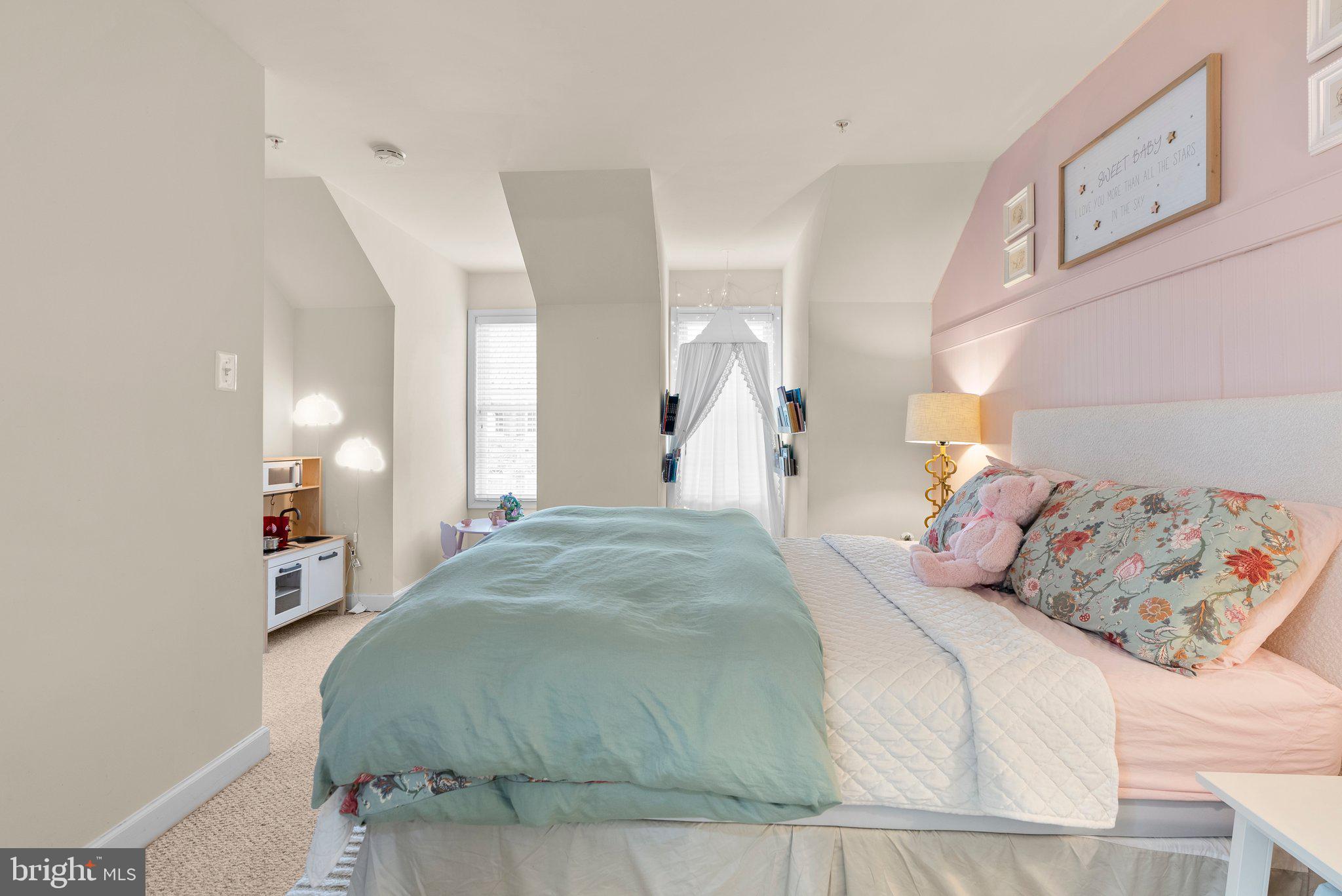 HIDDEN CREEK - Residential