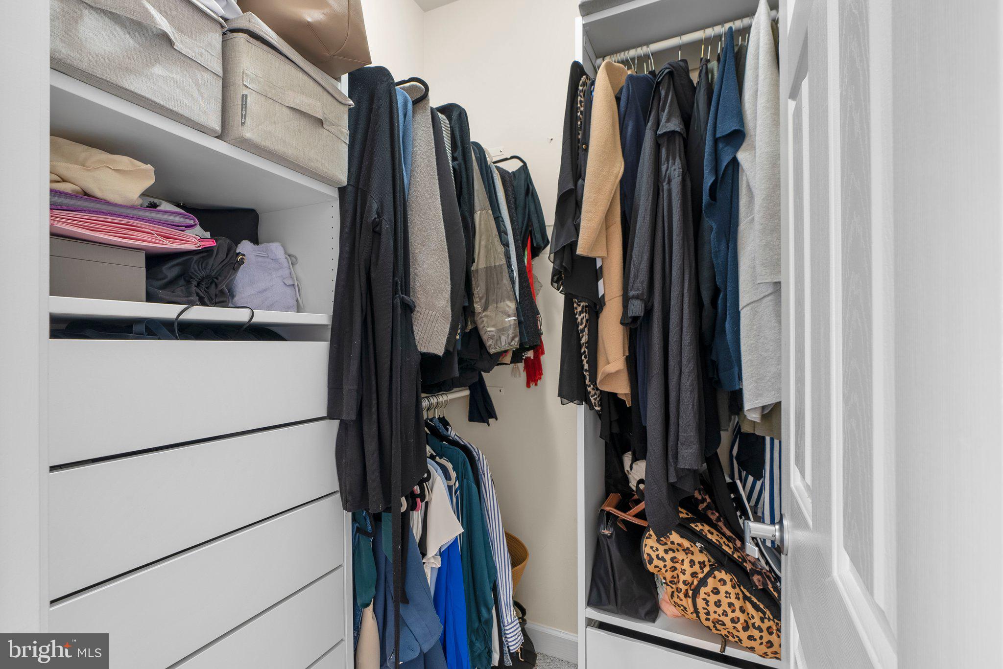 HIDDEN CREEK - Residential