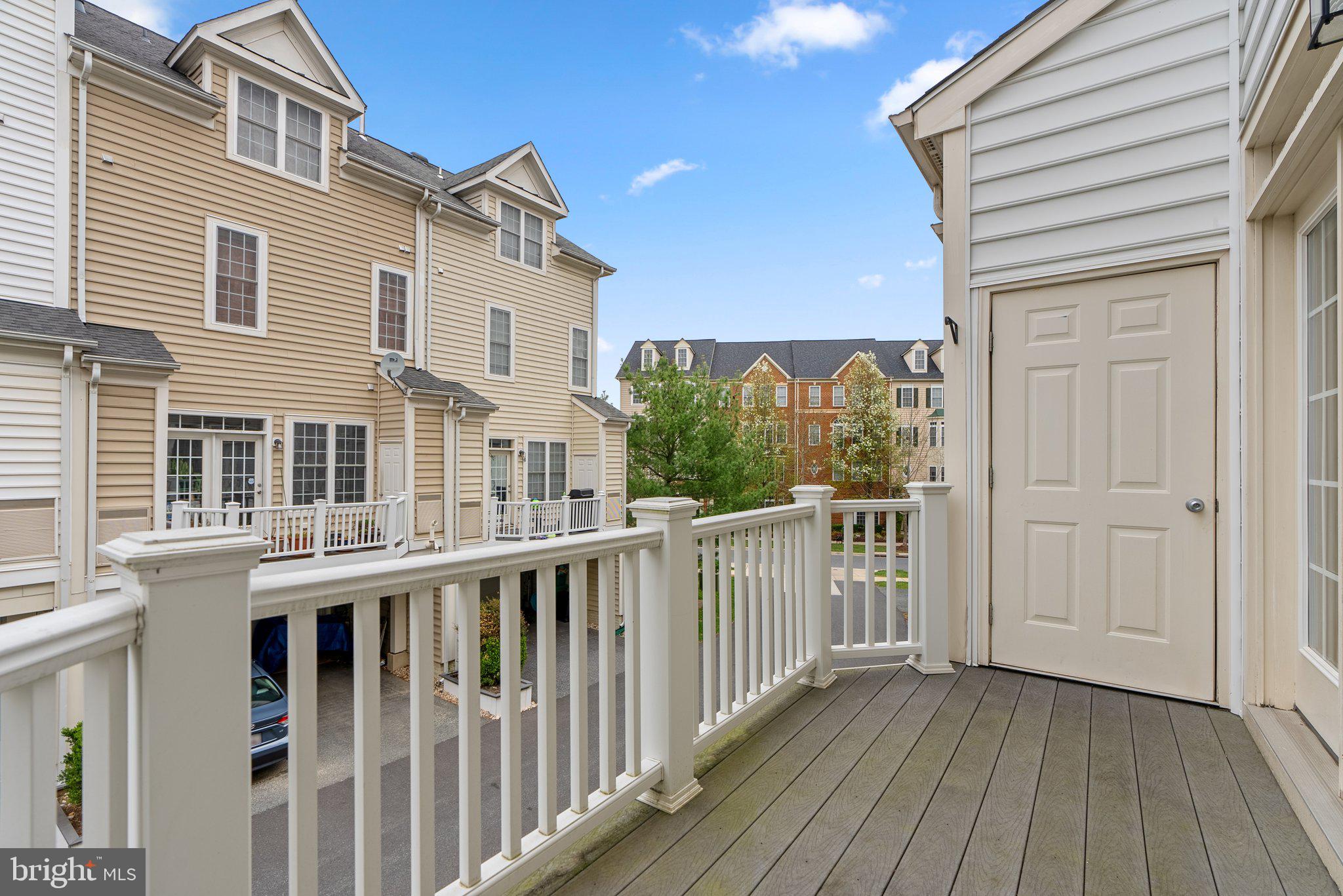 HIDDEN CREEK - Residential