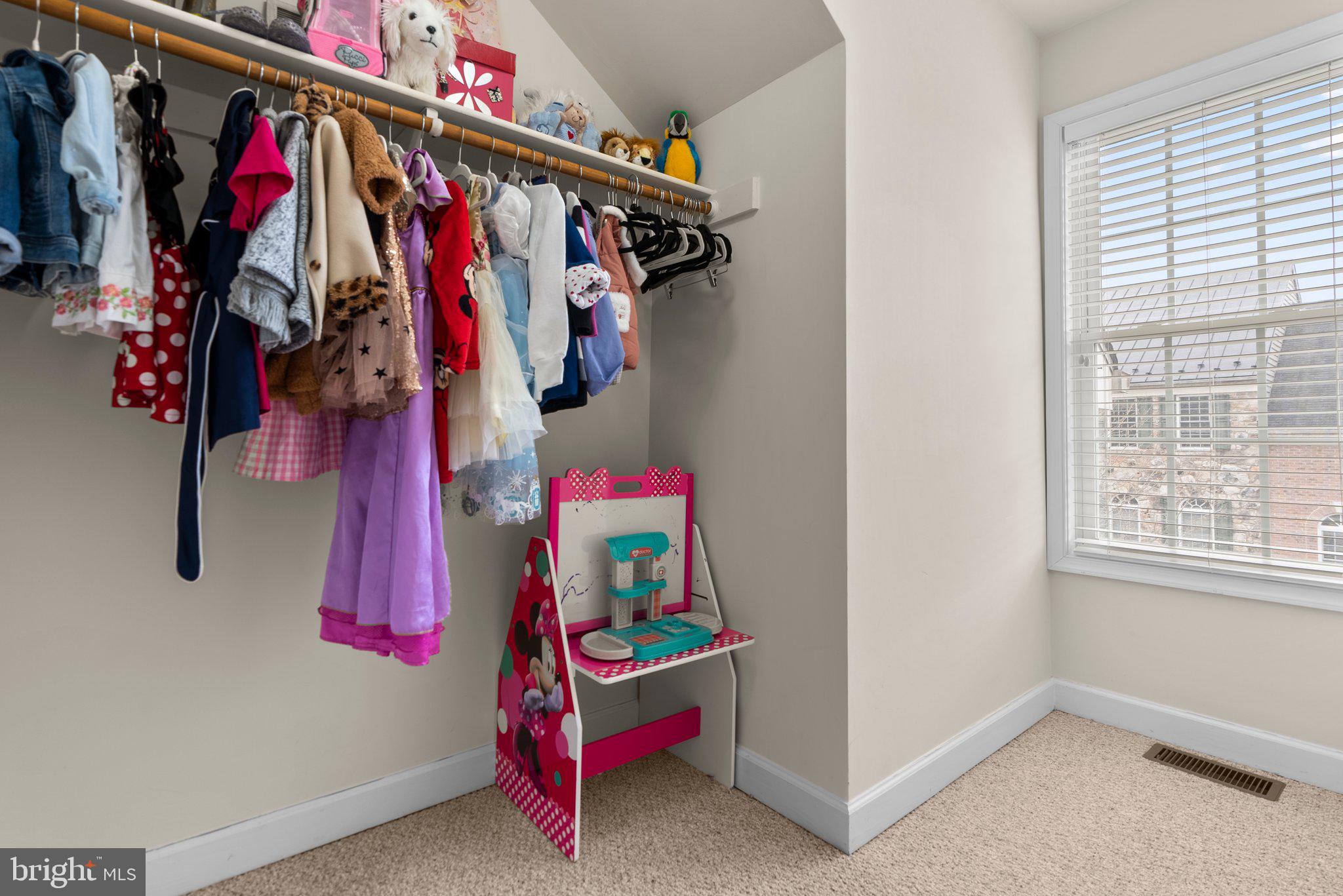 HIDDEN CREEK - Residential