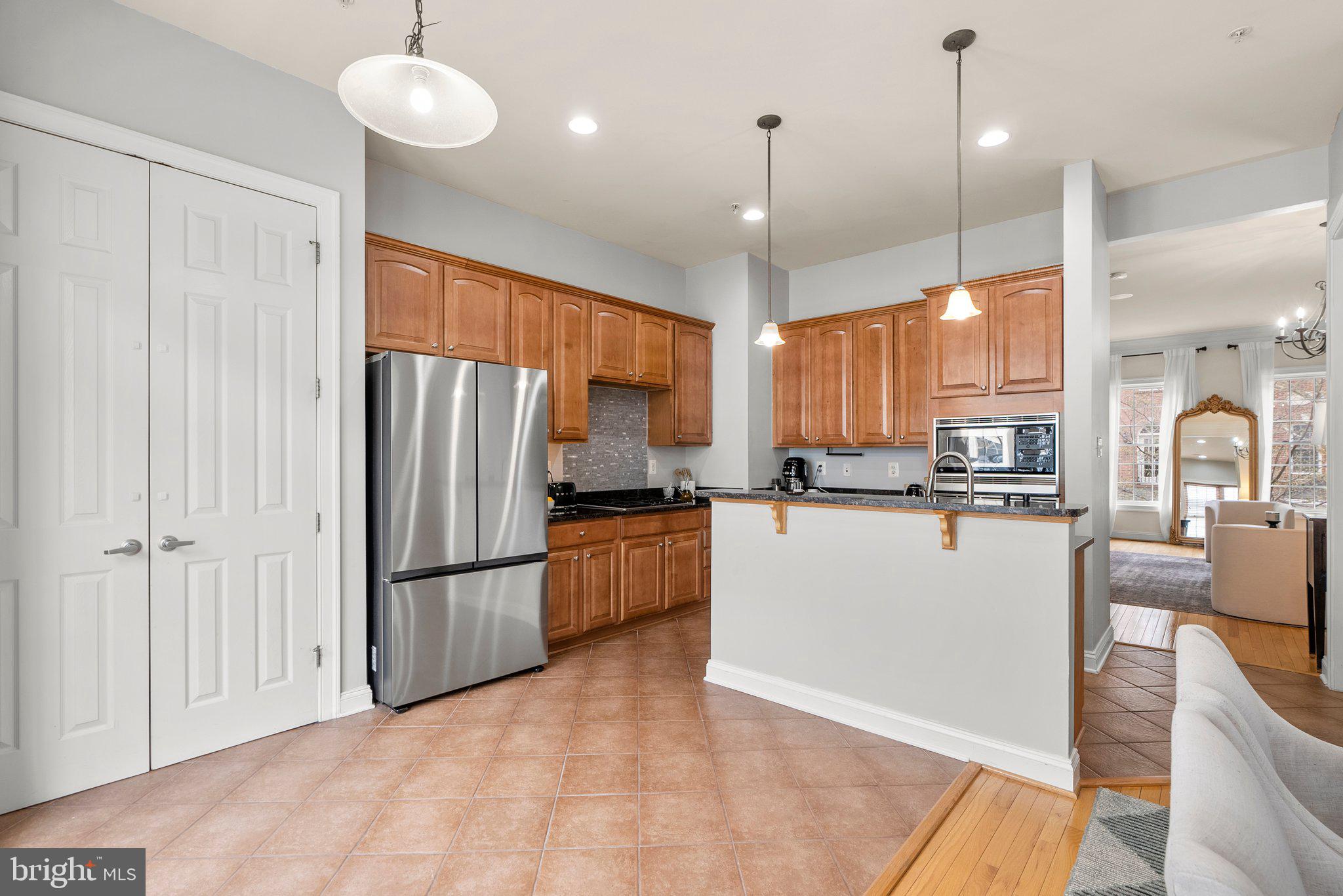 HIDDEN CREEK - Residential