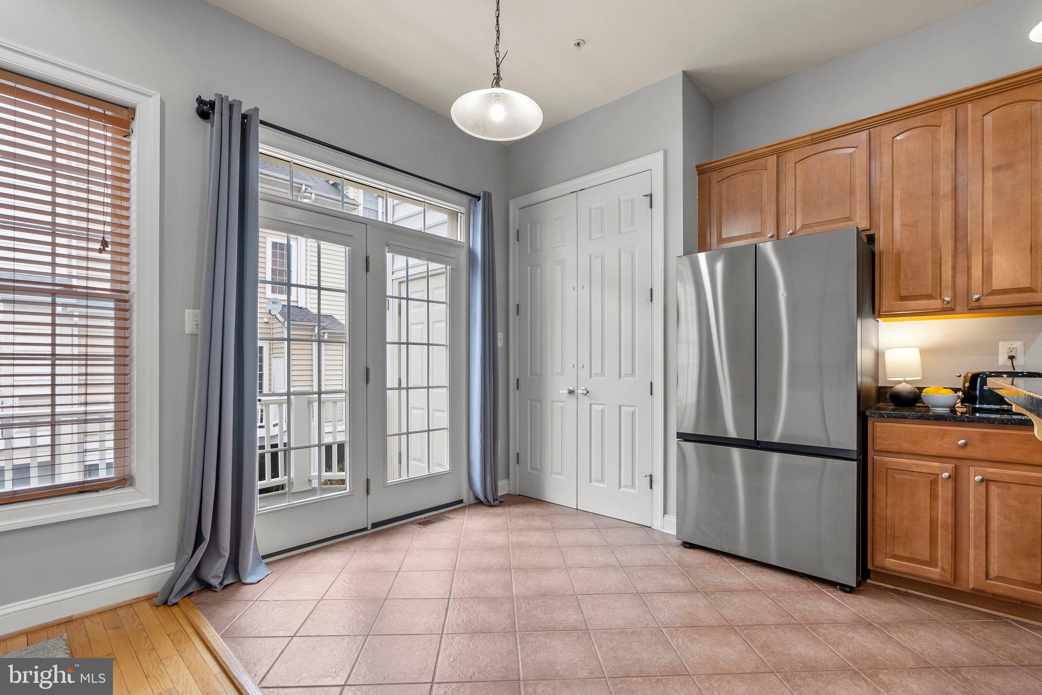 HIDDEN CREEK - Residential