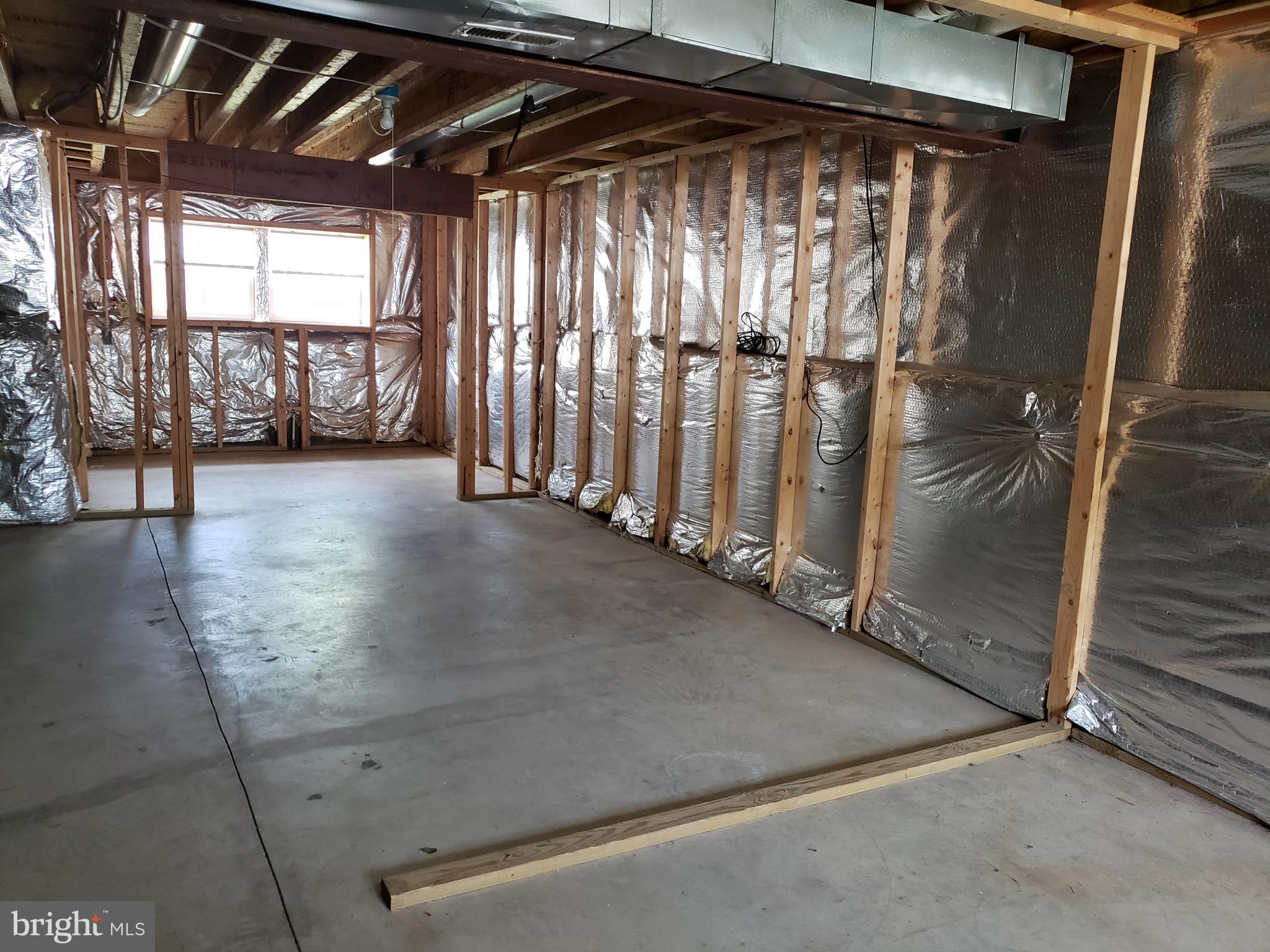 COUNTY GREEN - Residential