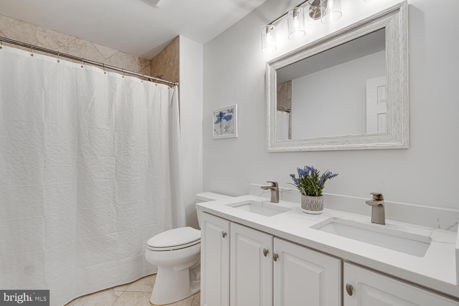 HUNTER MILL ESTATES - Residential