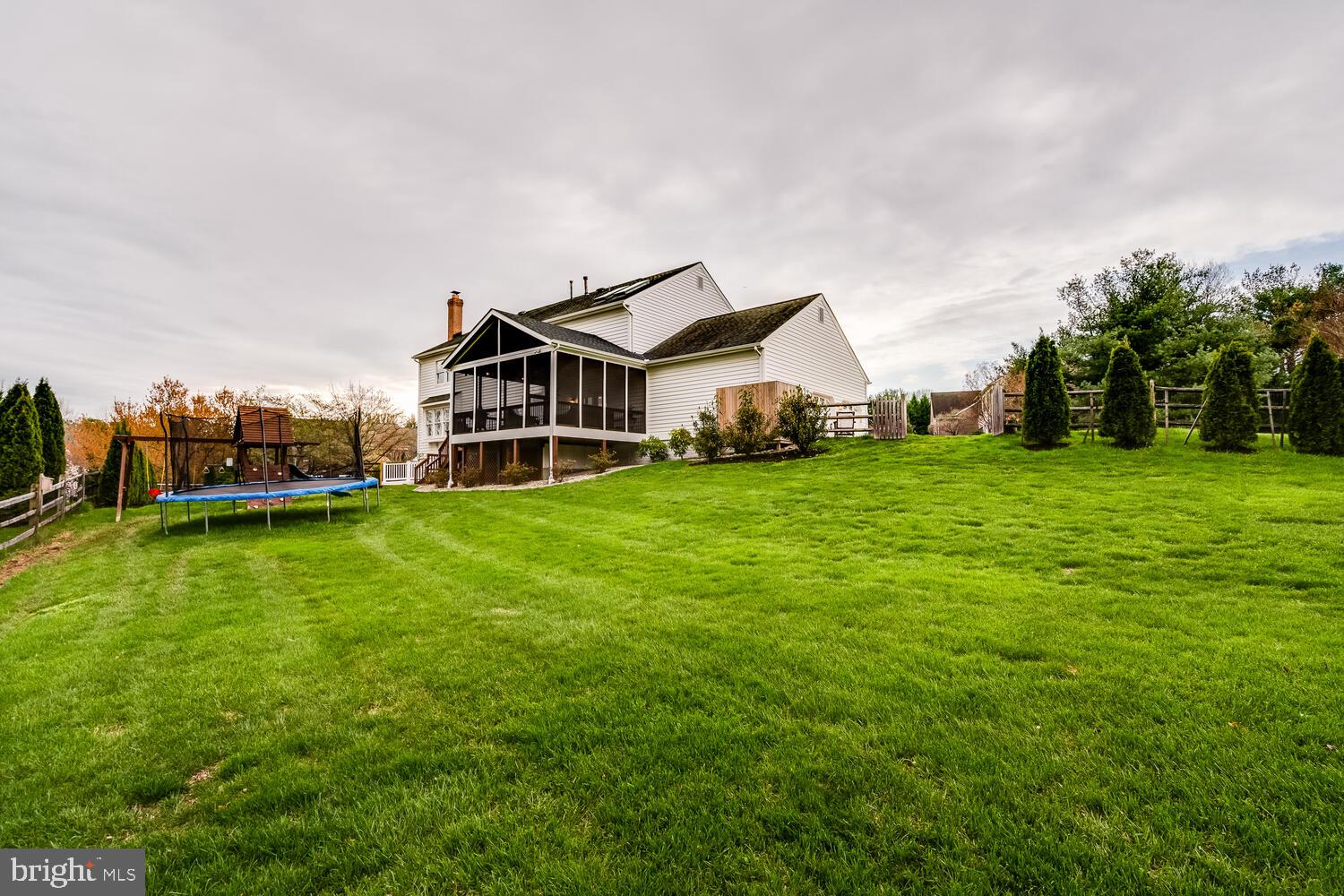 HUNTER MILL ESTATES - Residential