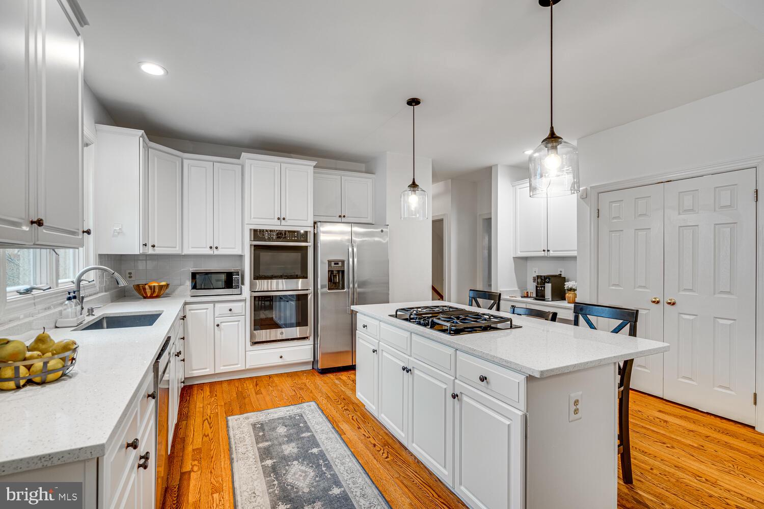 HUNTER MILL ESTATES - Residential