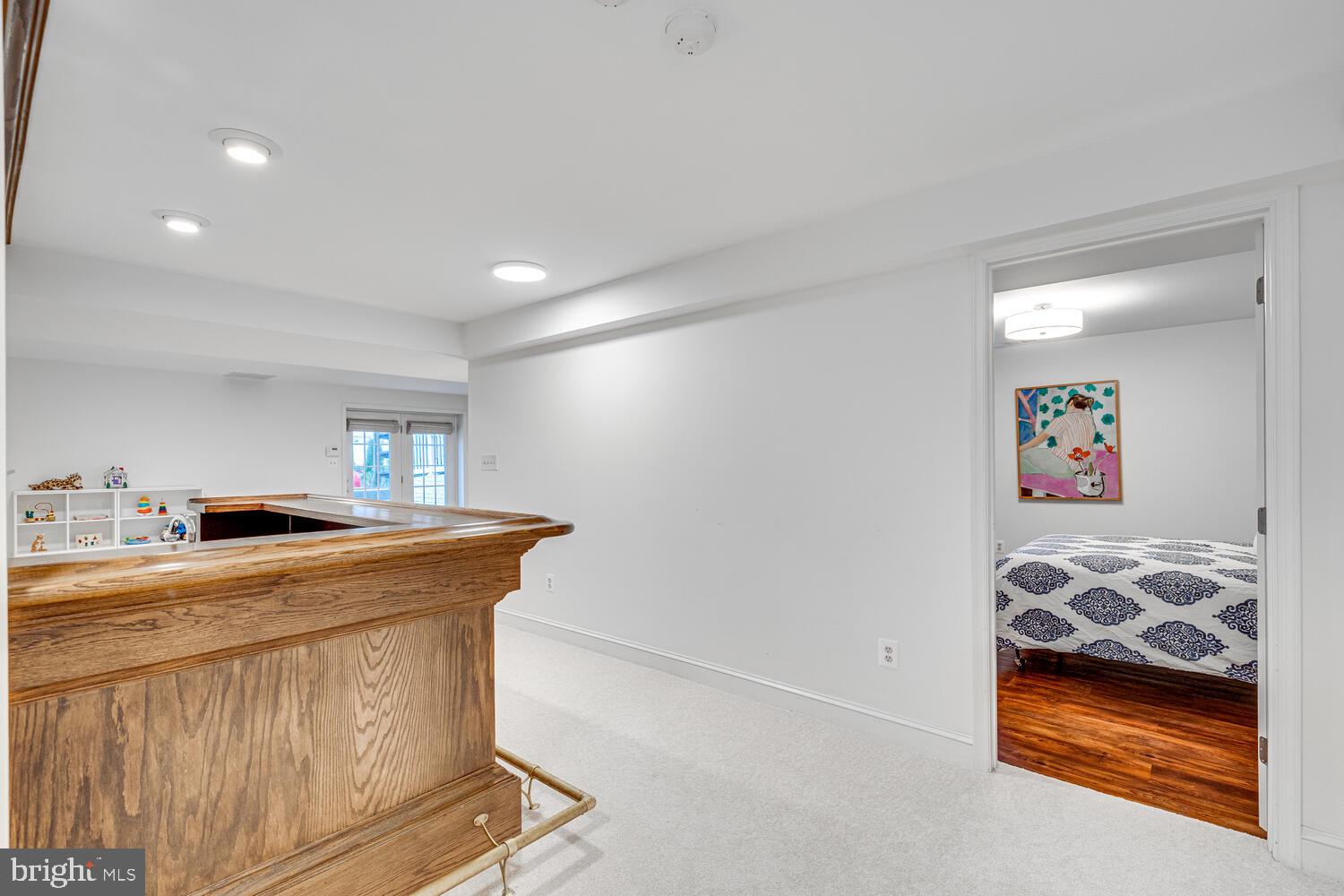 HUNTER MILL ESTATES - Residential