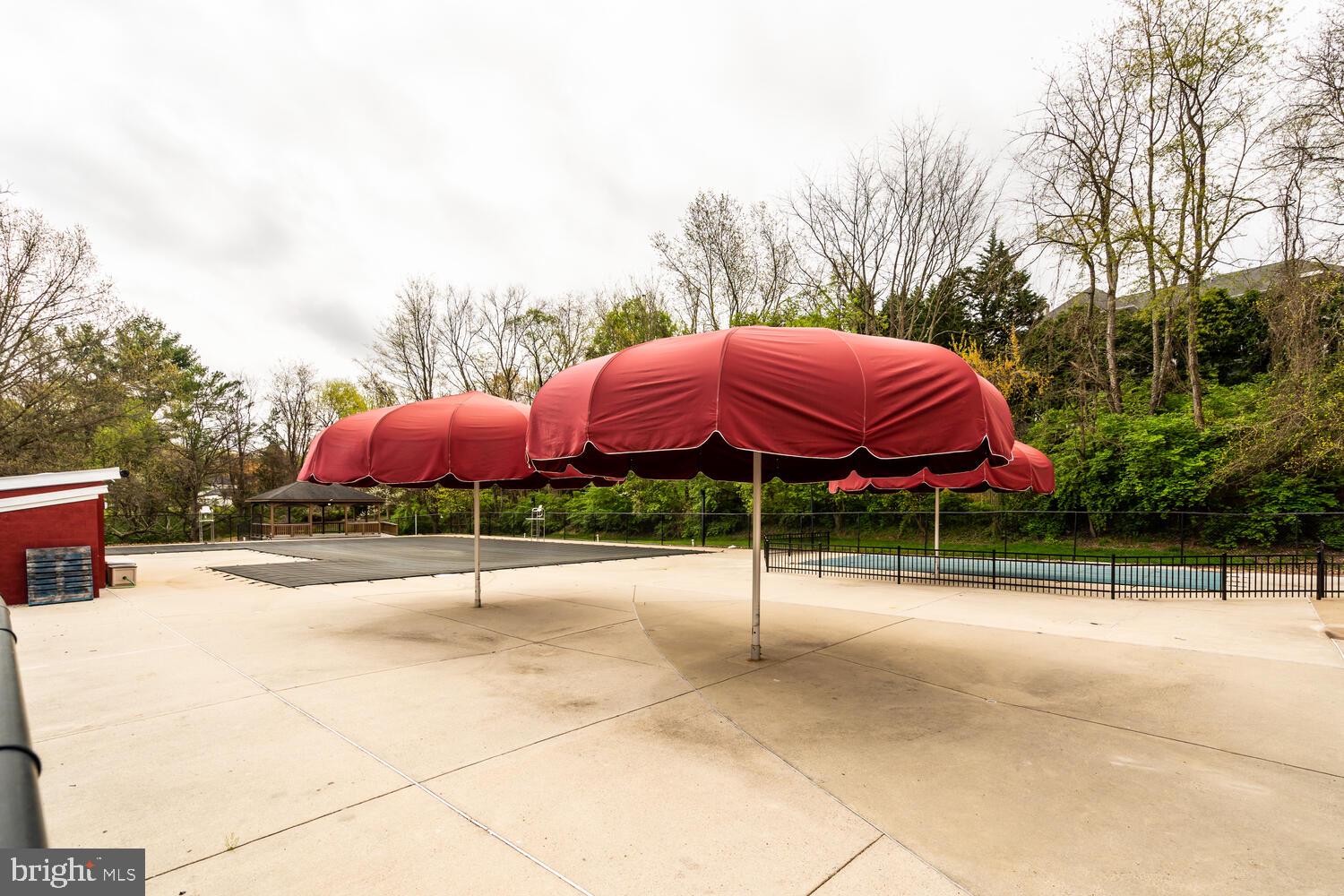 HUNTER MILL ESTATES - Residential