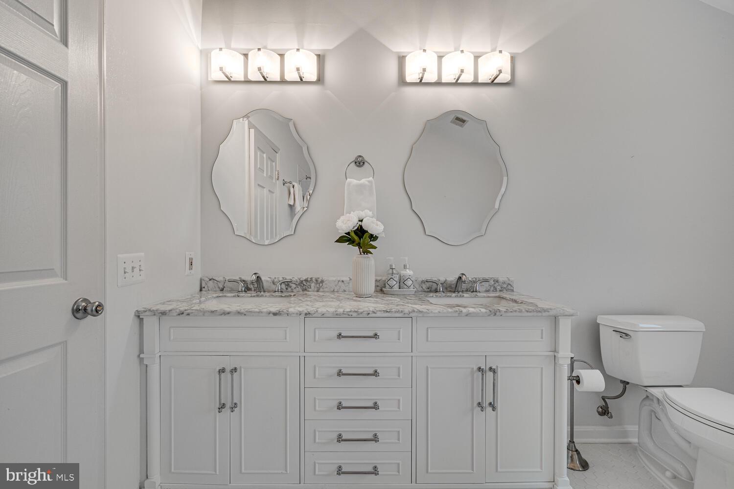 HUNTER MILL ESTATES - Residential