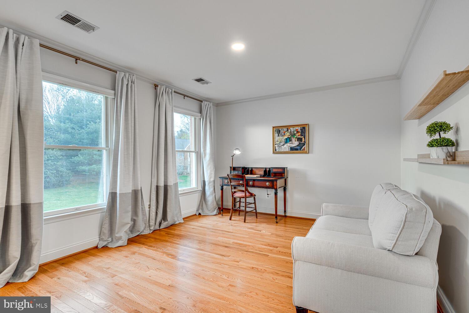 HUNTER MILL ESTATES - Residential