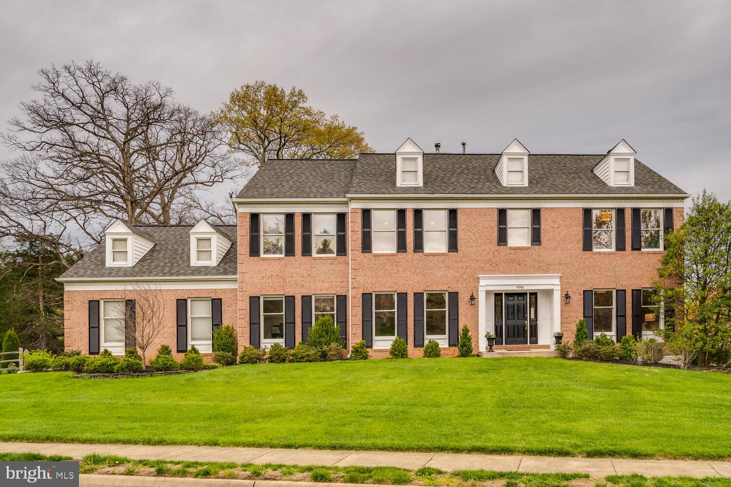 HUNTER MILL ESTATES - Residential