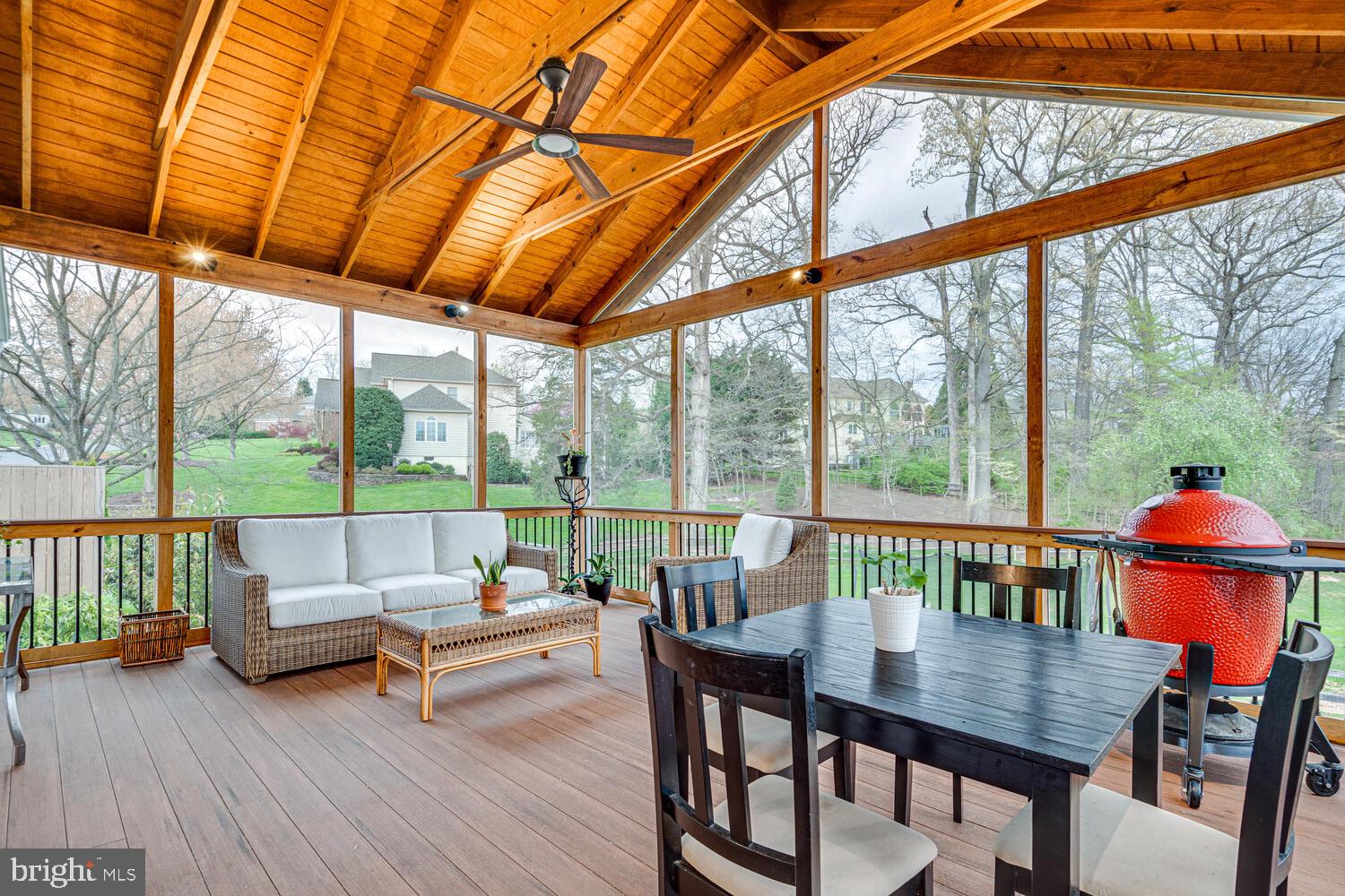 HUNTER MILL ESTATES - Residential