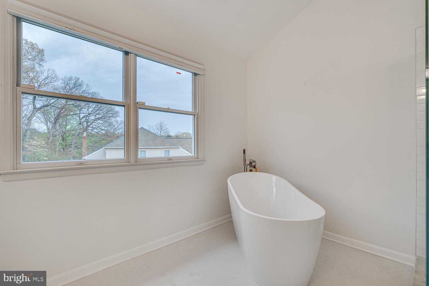 HUNTER MILL ESTATES - Residential