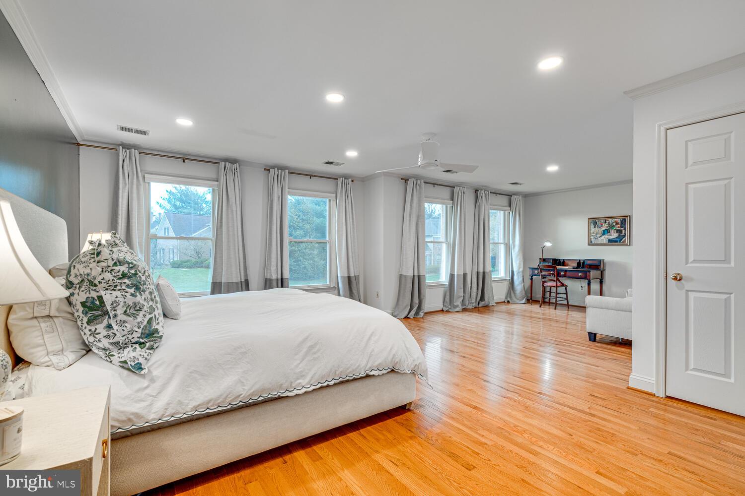 HUNTER MILL ESTATES - Residential