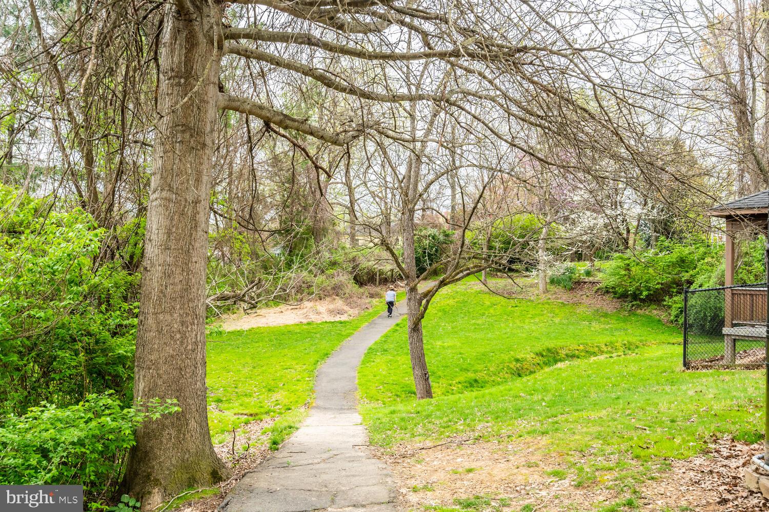 HUNTER MILL ESTATES - Residential