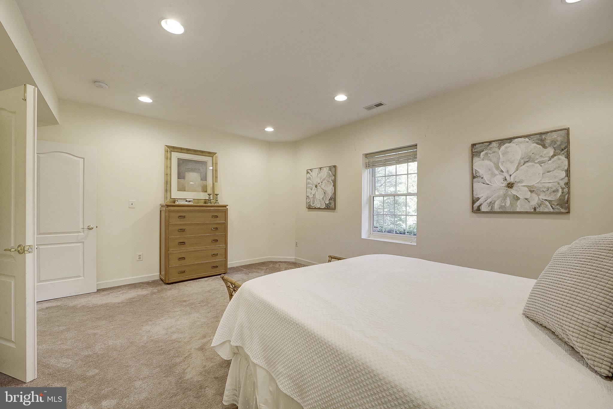 ROLLINMEAD - Residential