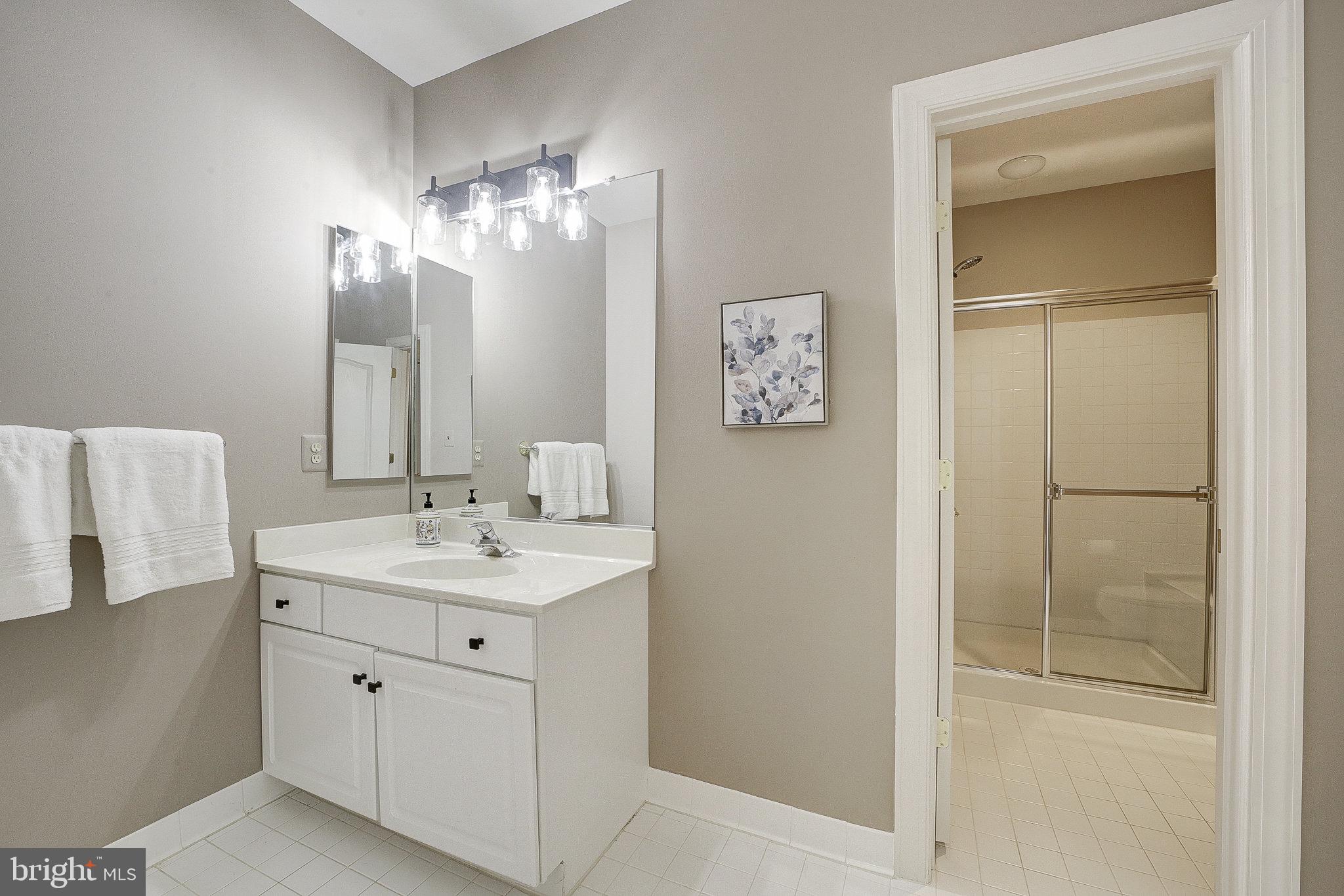 ROLLINMEAD - Residential