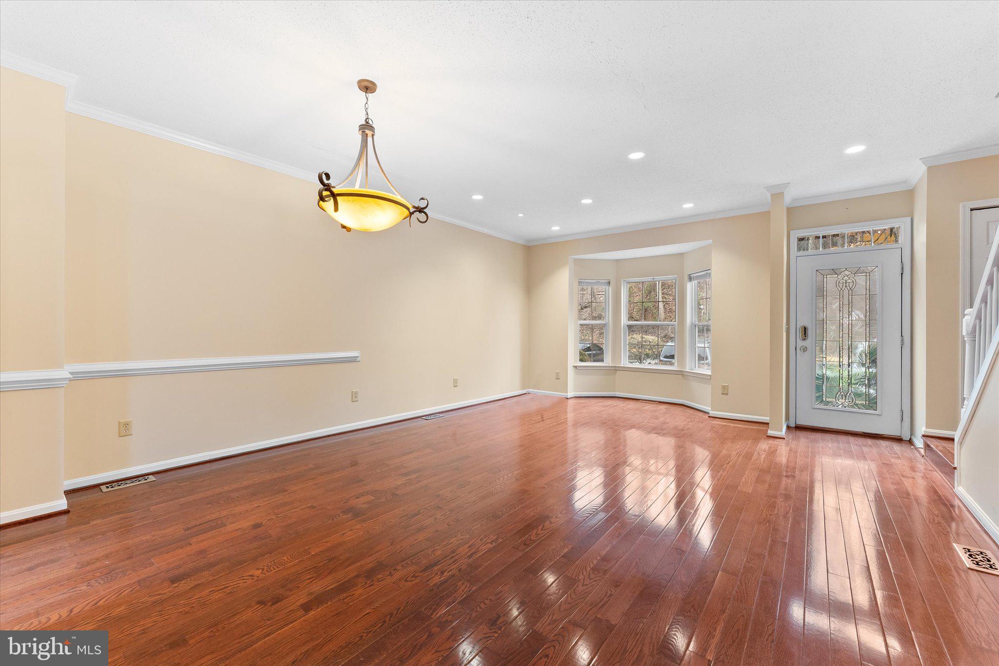 STONE RIVER - Residential Lease