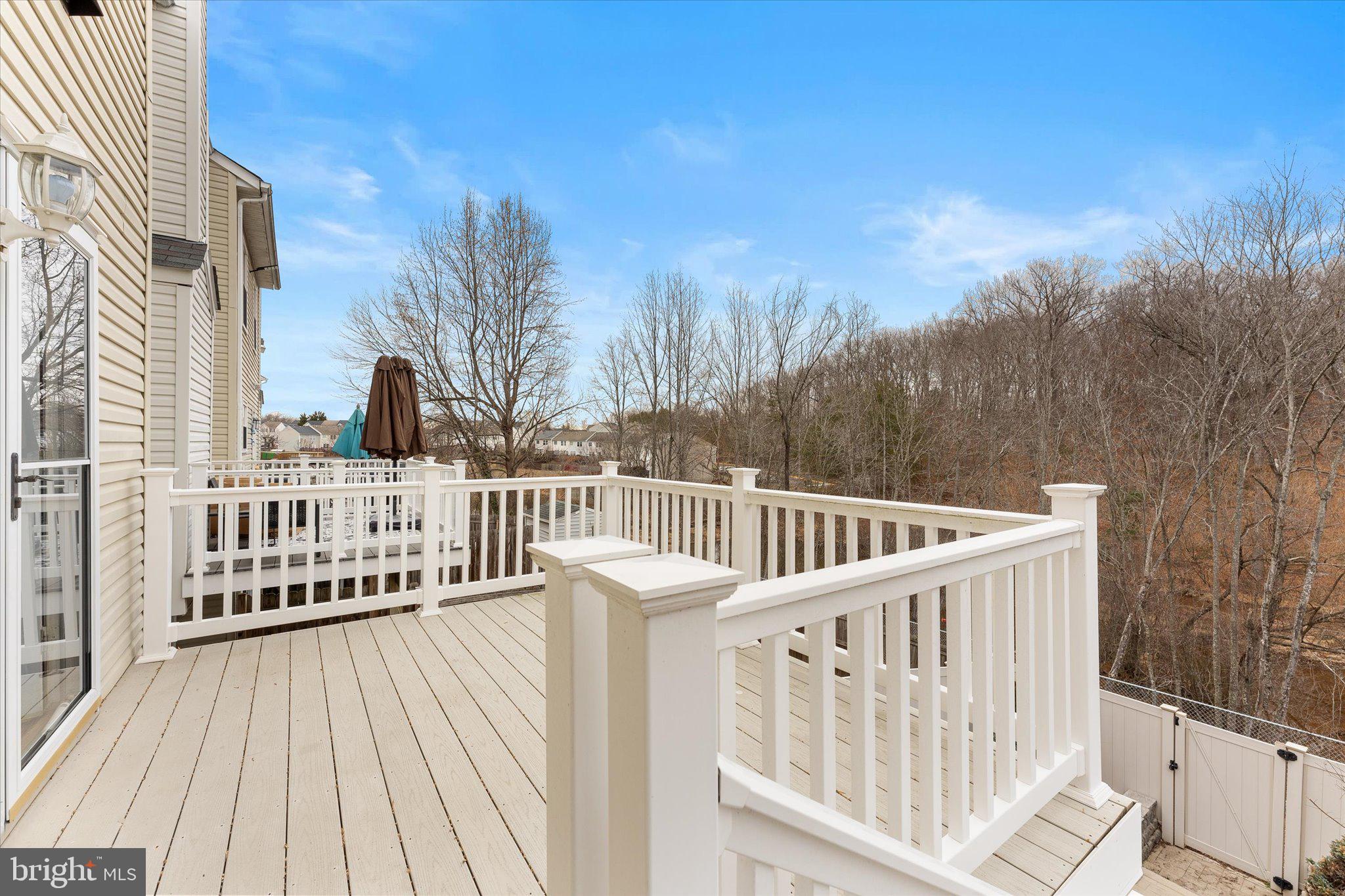 STONE RIVER - Residential Lease