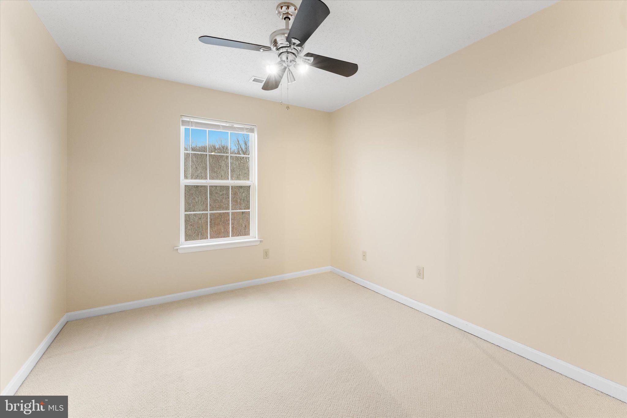 STONE RIVER - Residential Lease