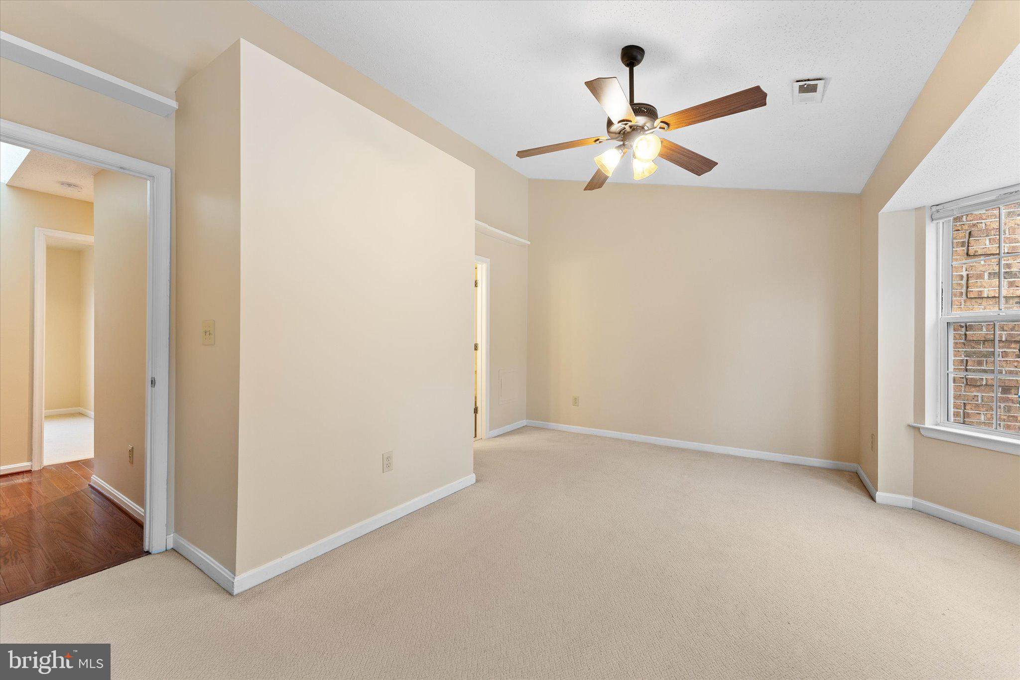 STONE RIVER - Residential Lease