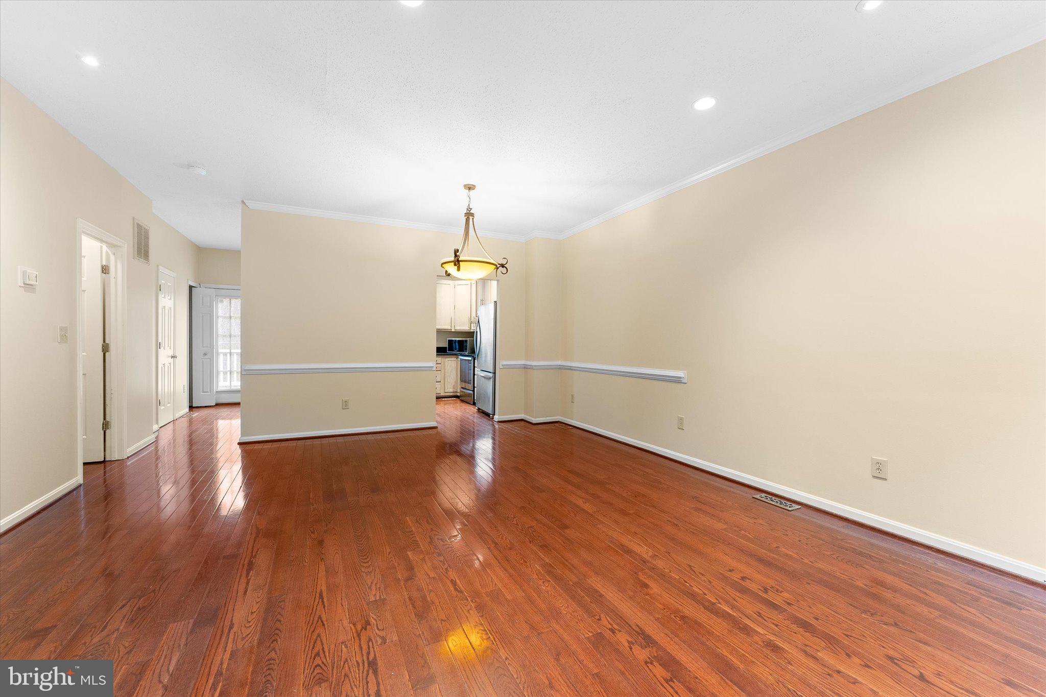 STONE RIVER - Residential Lease