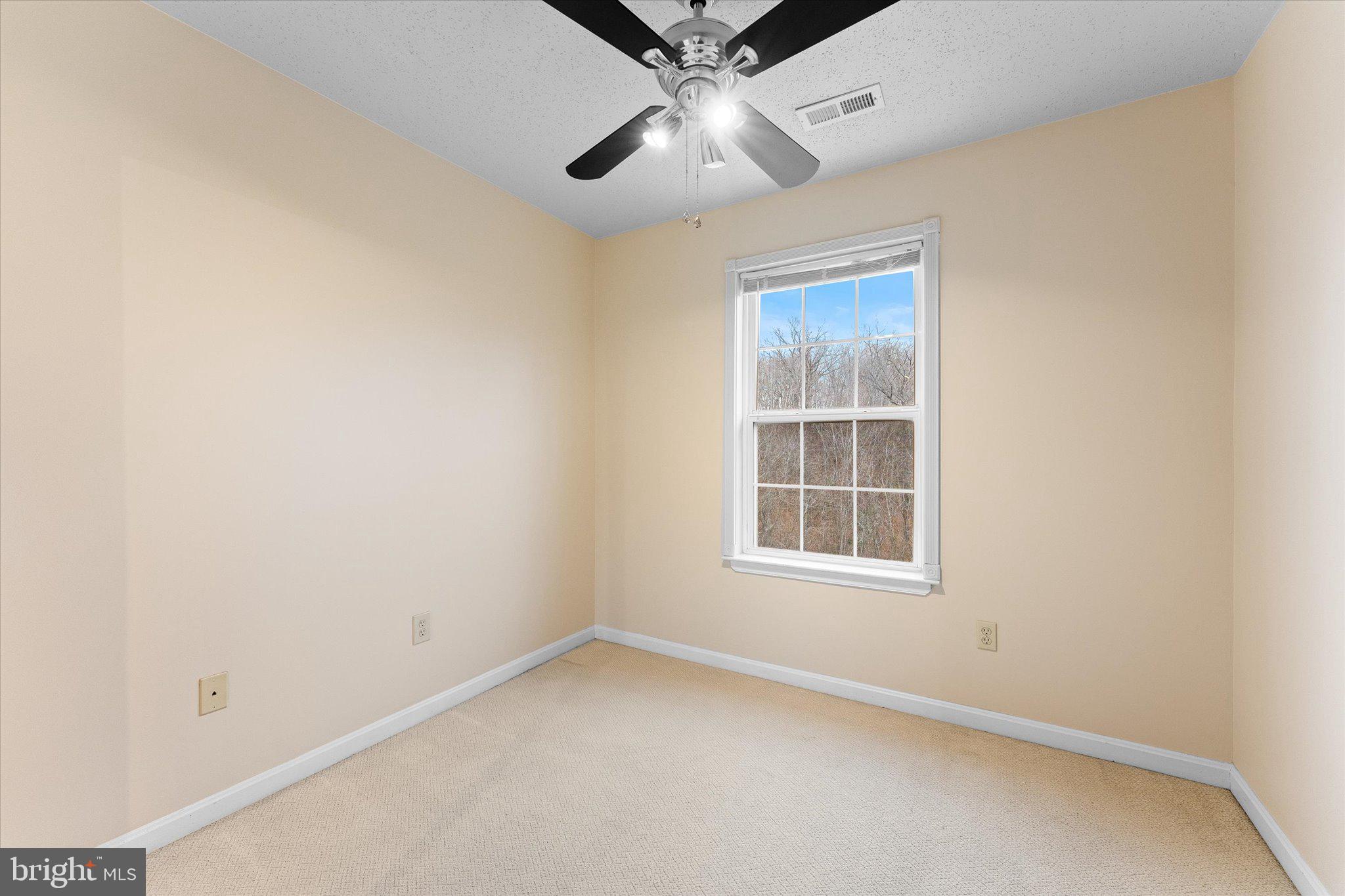 STONE RIVER - Residential Lease