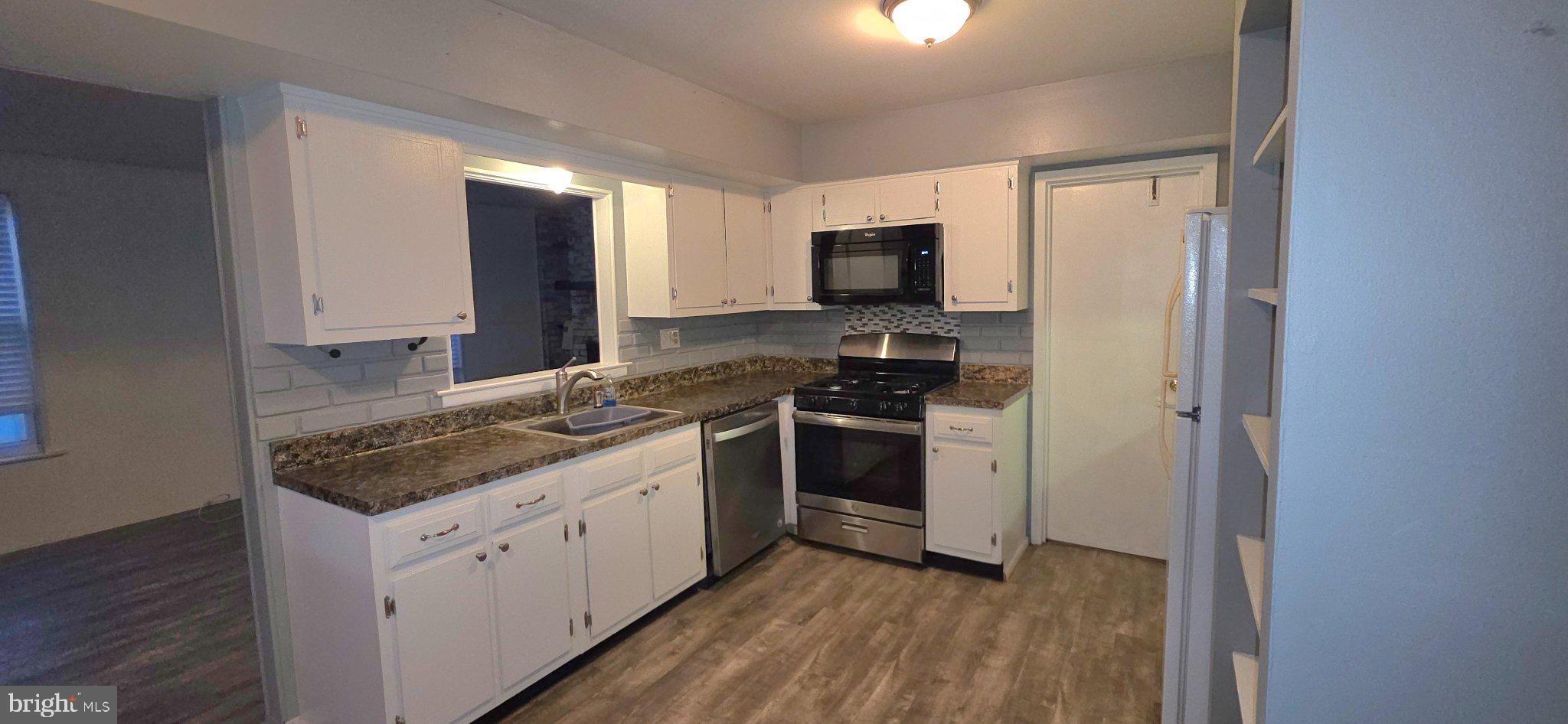 402 WINDING WAY