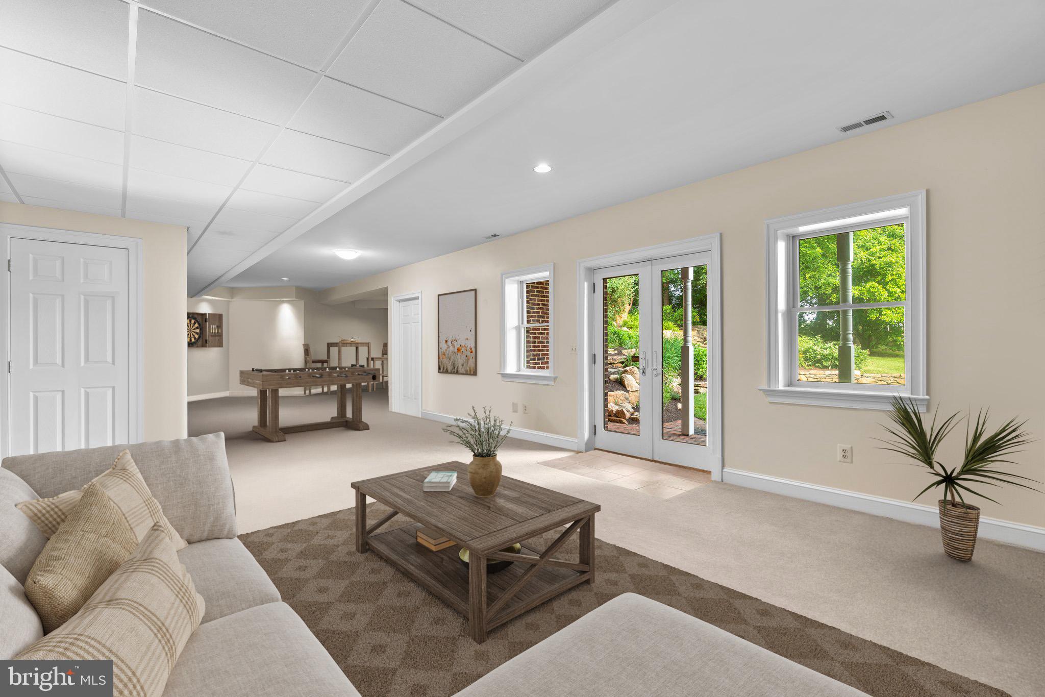 PATERNAL GIFT FARM - Residential