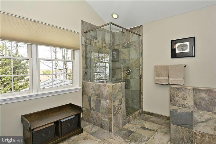 LITTLE ROCKY RUN - Residential