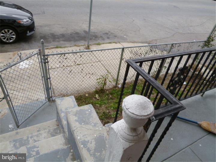 PHILADELPHIA (WEST) - Residential
