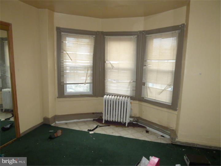 PHILADELPHIA (WEST) - Residential