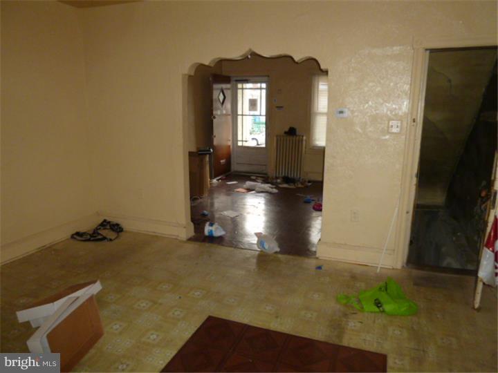 PHILADELPHIA (WEST) - Residential