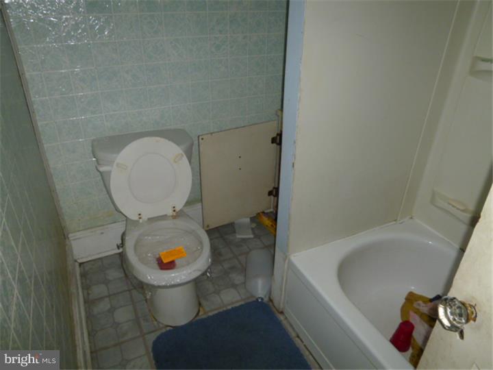 PHILADELPHIA (WEST) - Residential