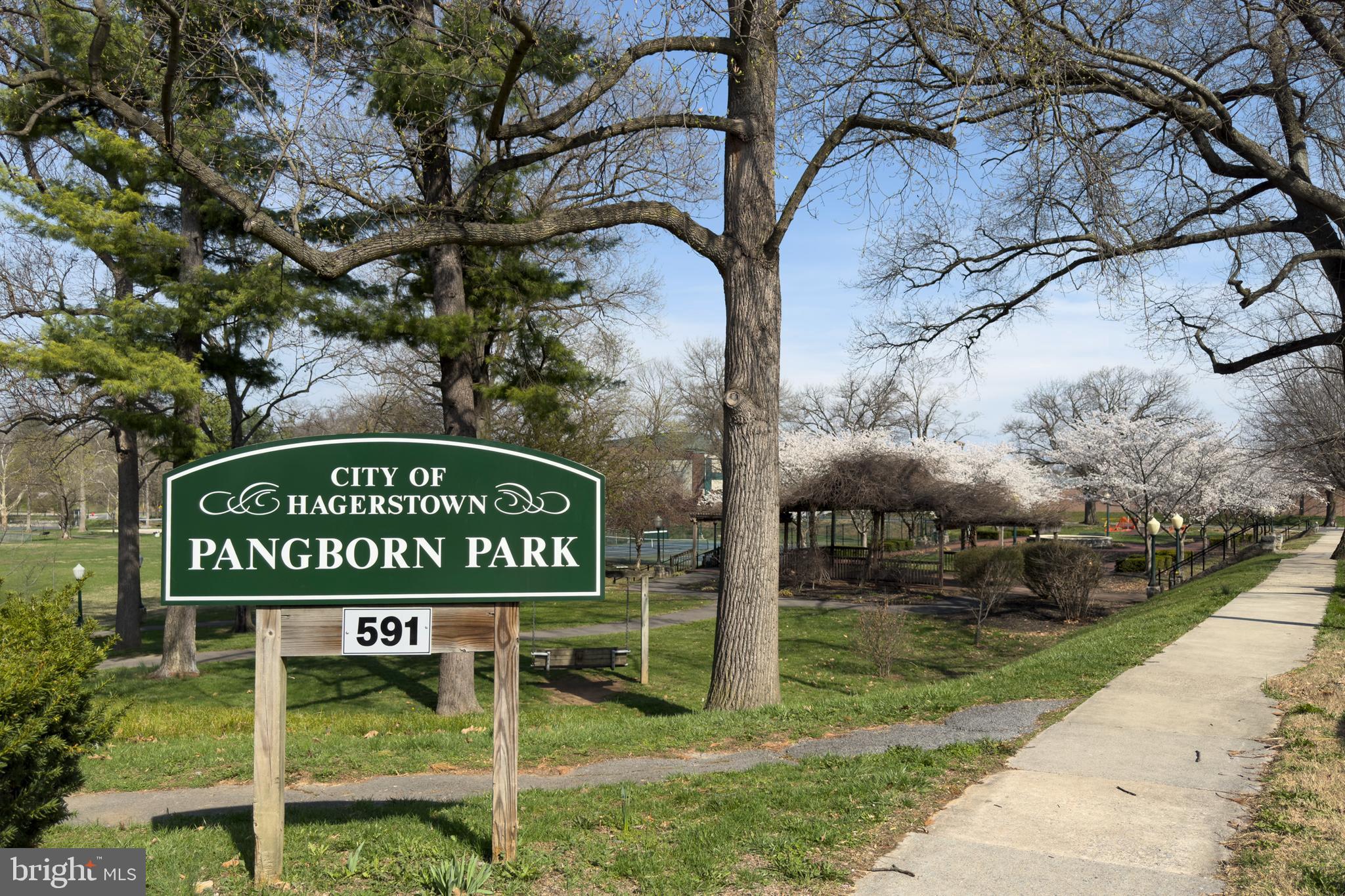 PARK OVERLOOK TOWNHOMES - Residential