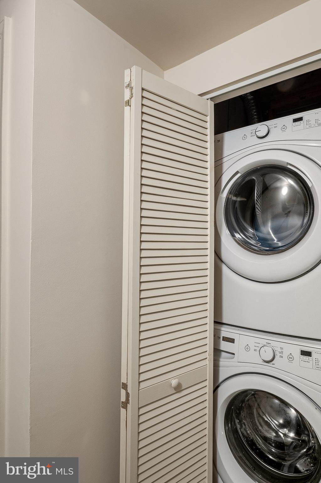 PARK OVERLOOK TOWNHOMES - Residential