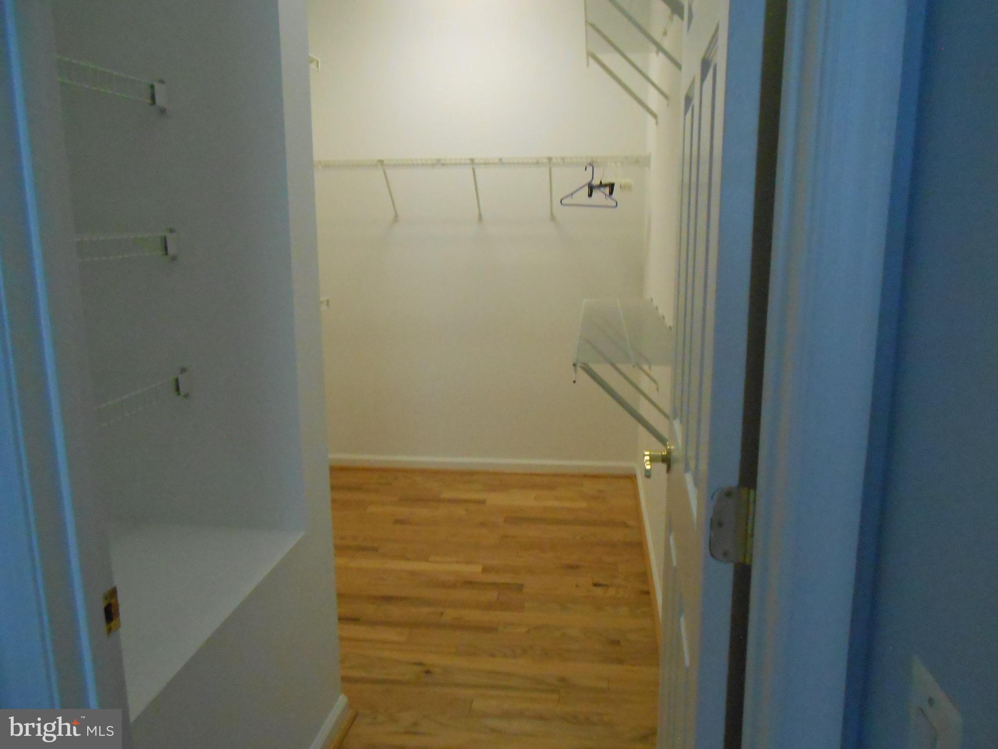 FALLS RUN - Residential