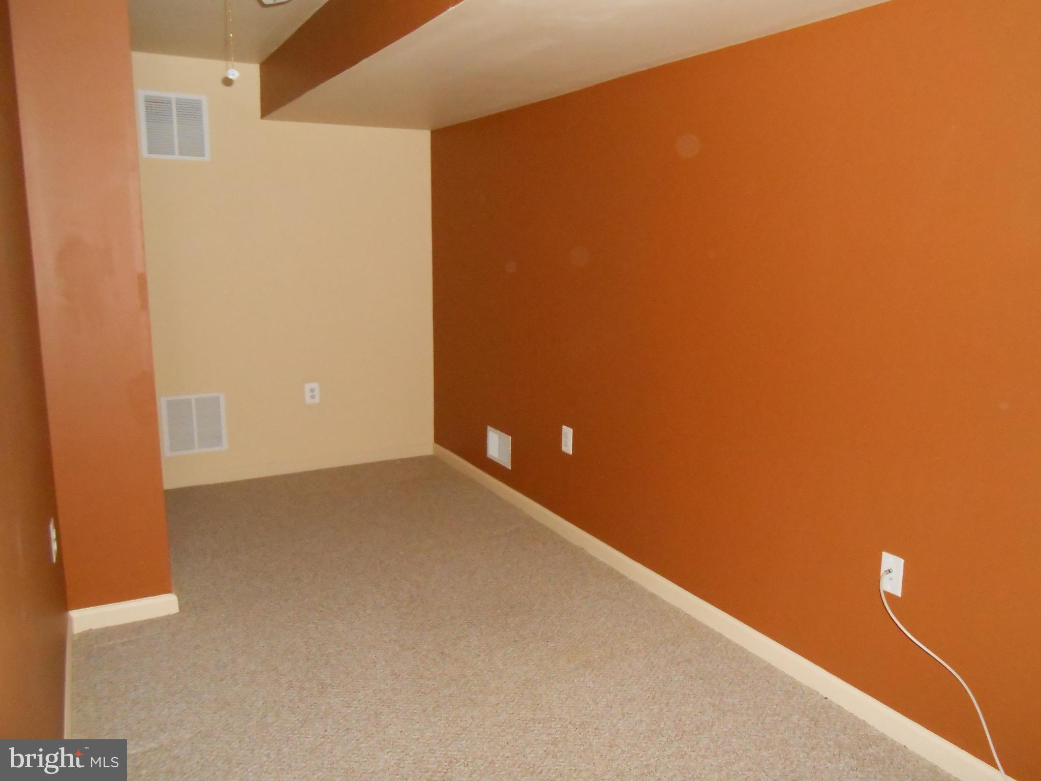 FALLS RUN - Residential