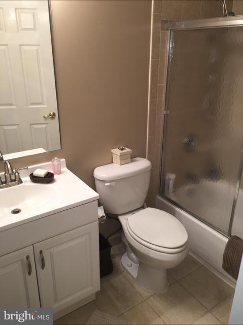 STONEY BEACH - Residential