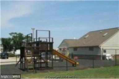 STONEY BEACH - Residential