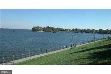 STONEY BEACH - Residential