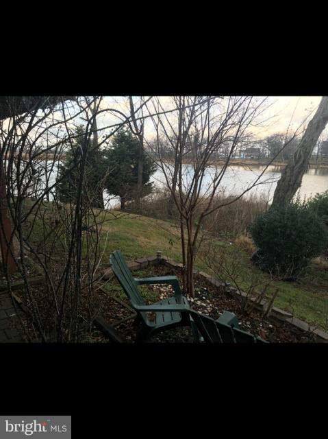 STONEY BEACH - Residential