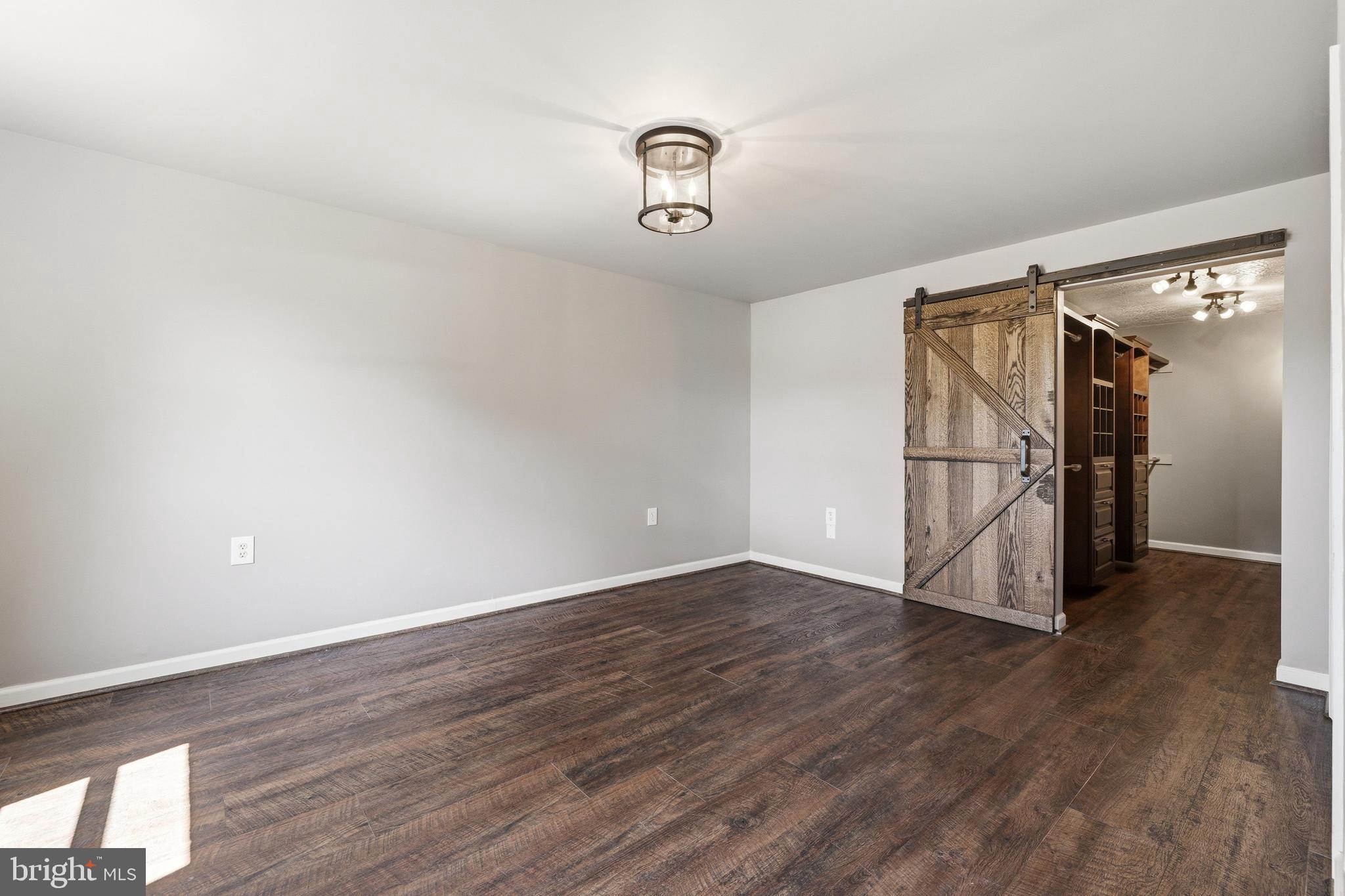 HILLDALE - Residential