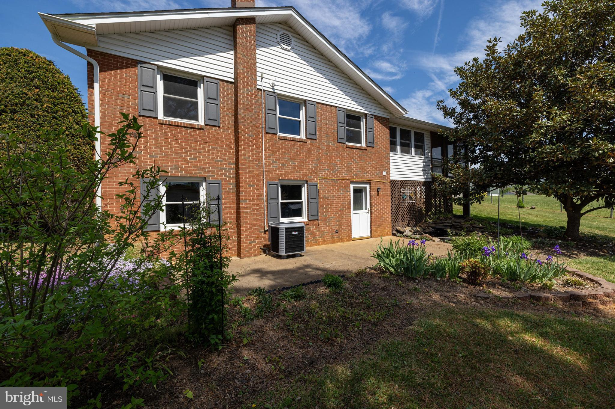 HILLDALE - Residential