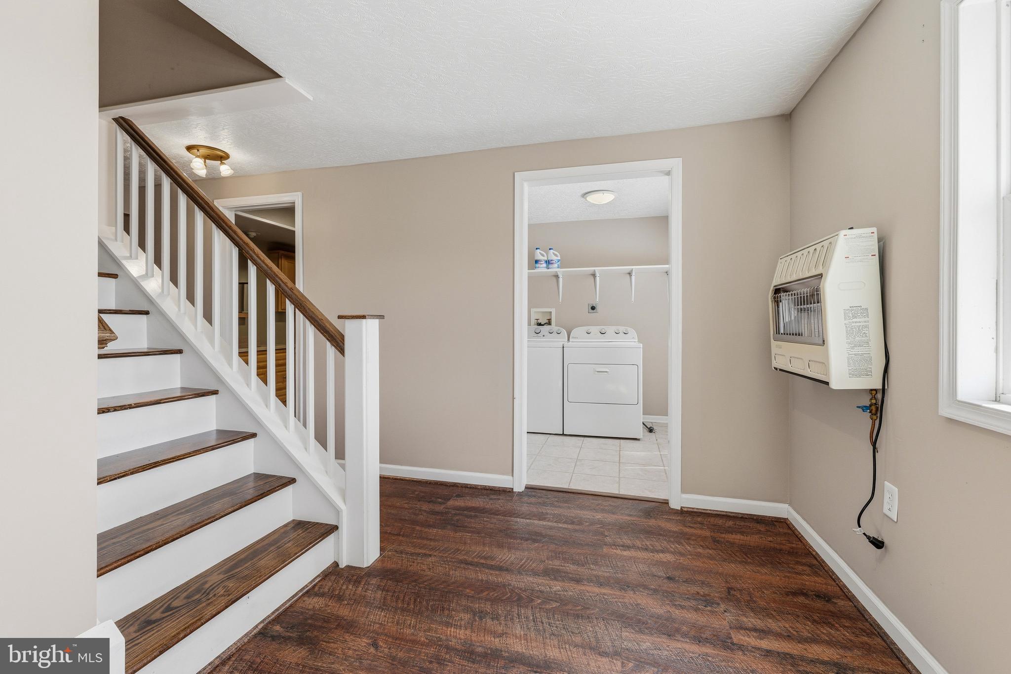 HILLDALE - Residential