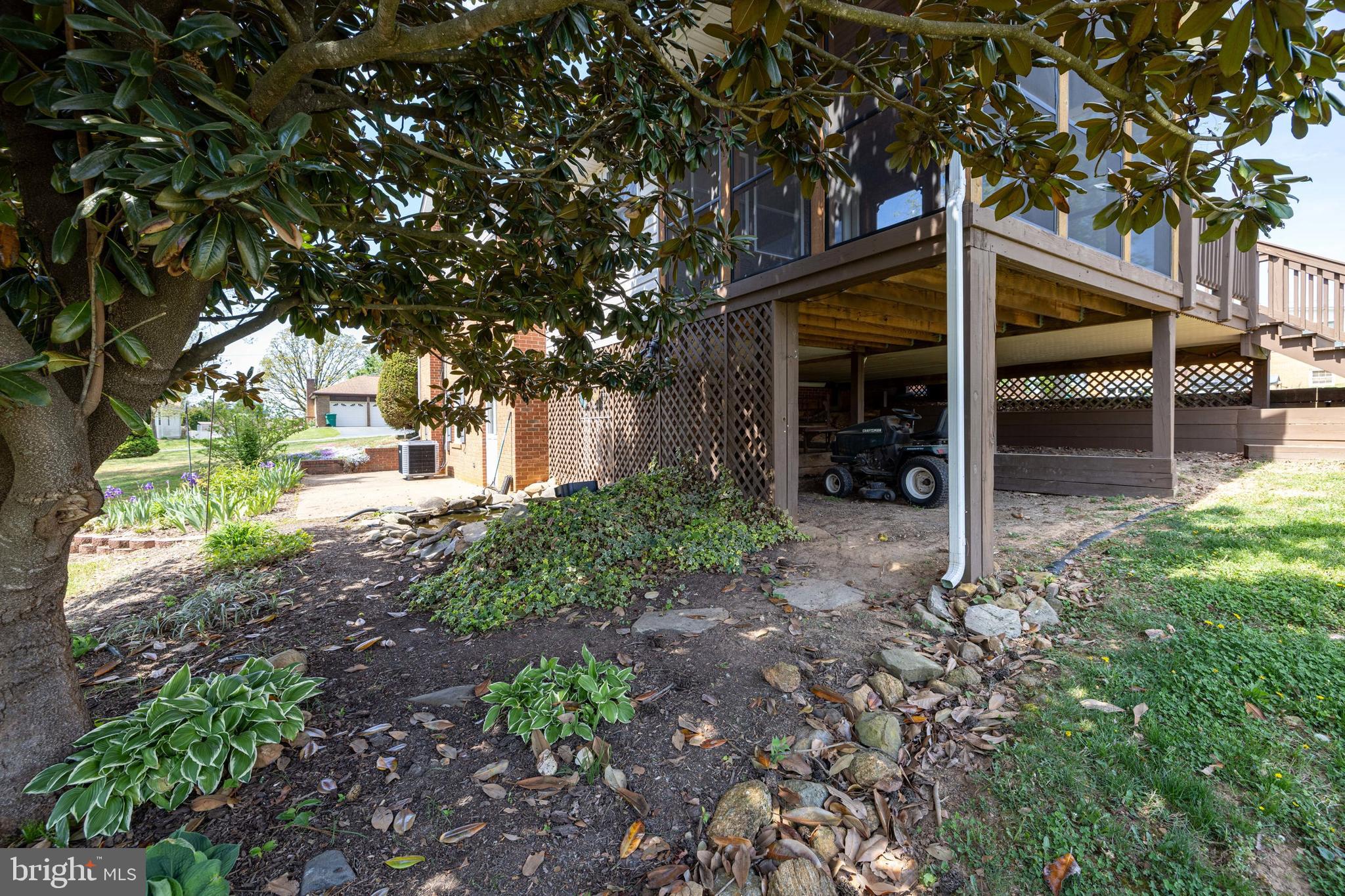 HILLDALE - Residential