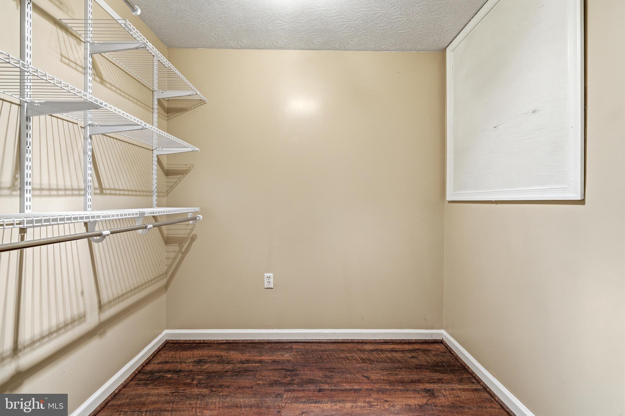 HILLDALE - Residential