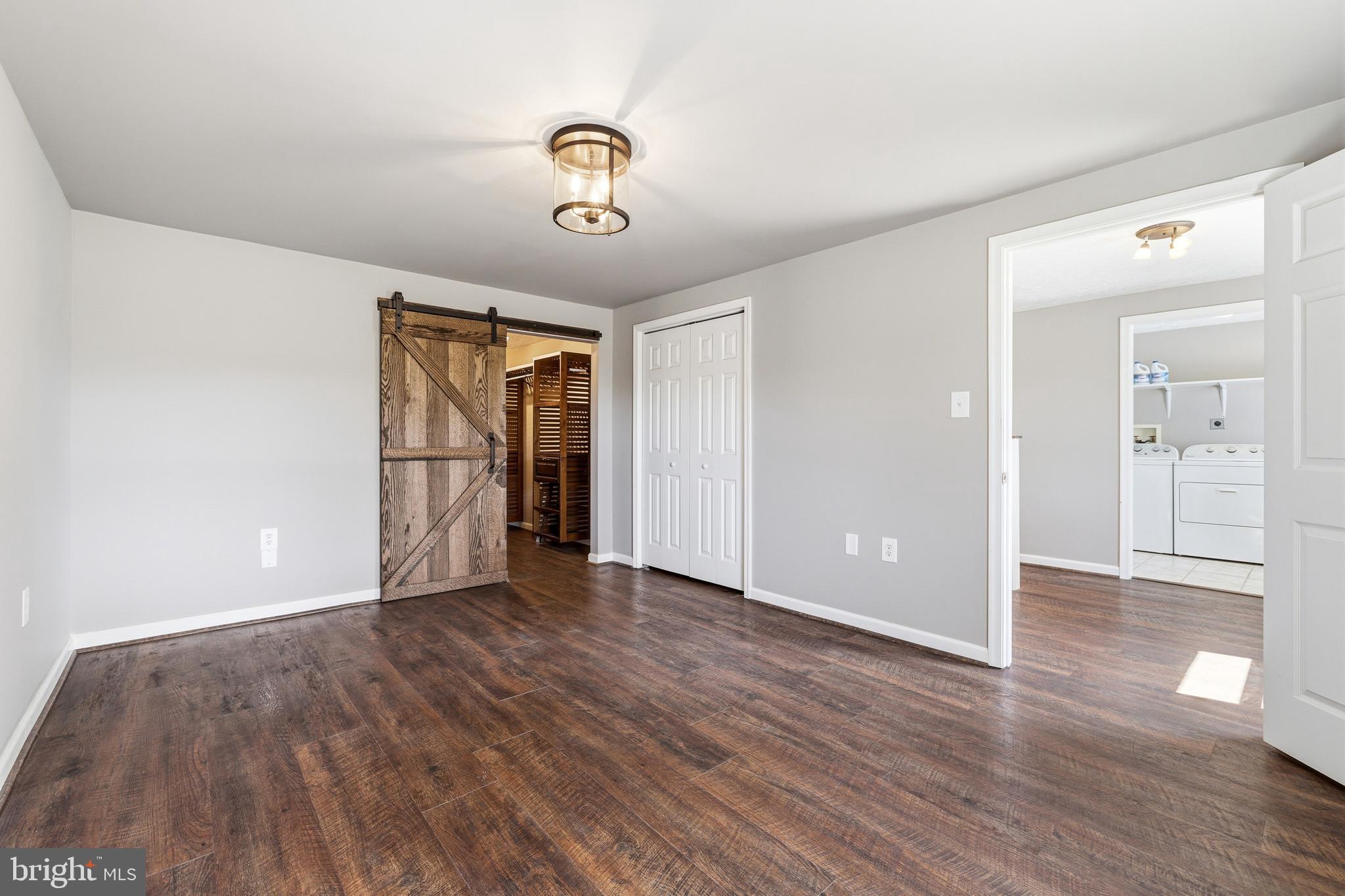 HILLDALE - Residential