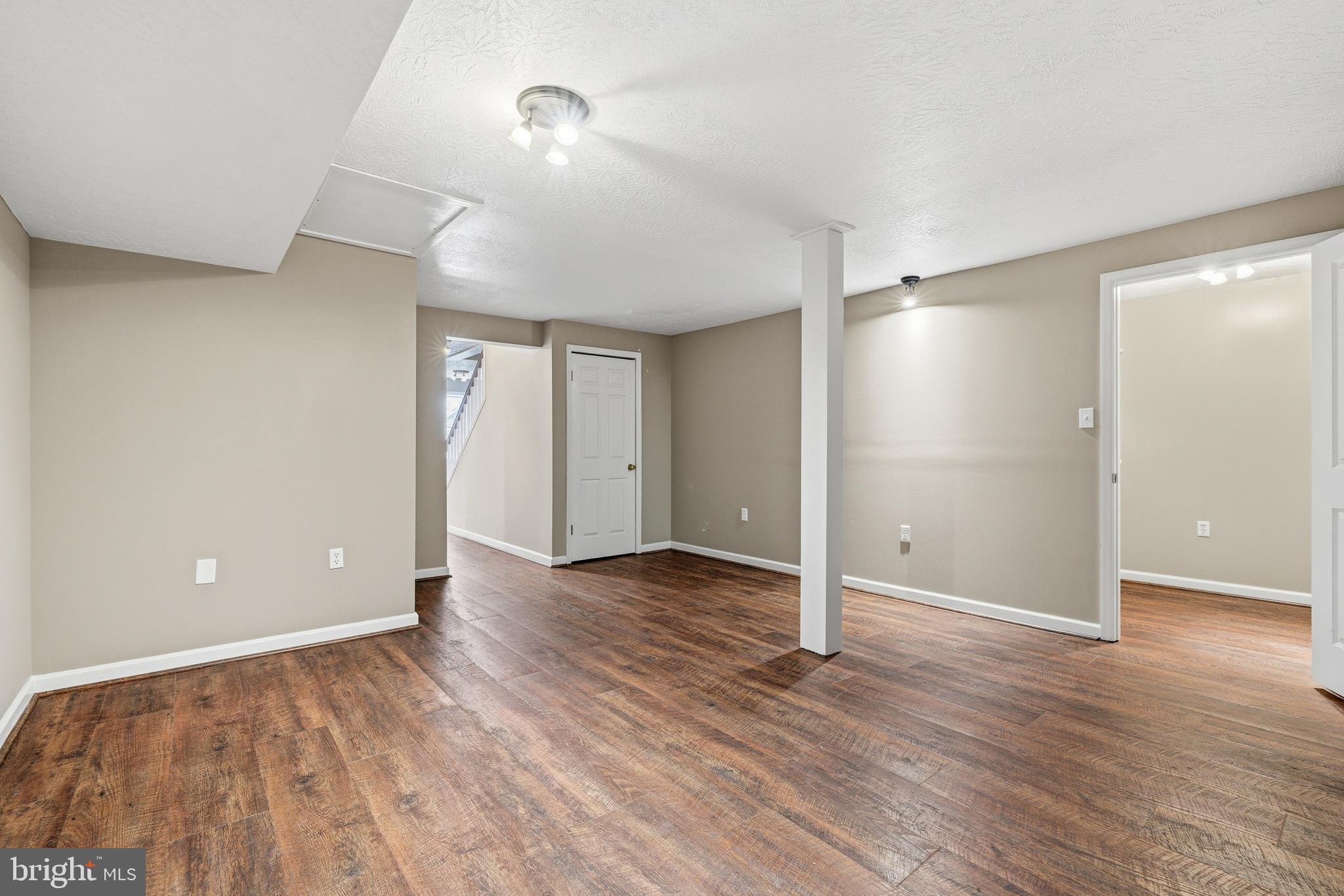 HILLDALE - Residential