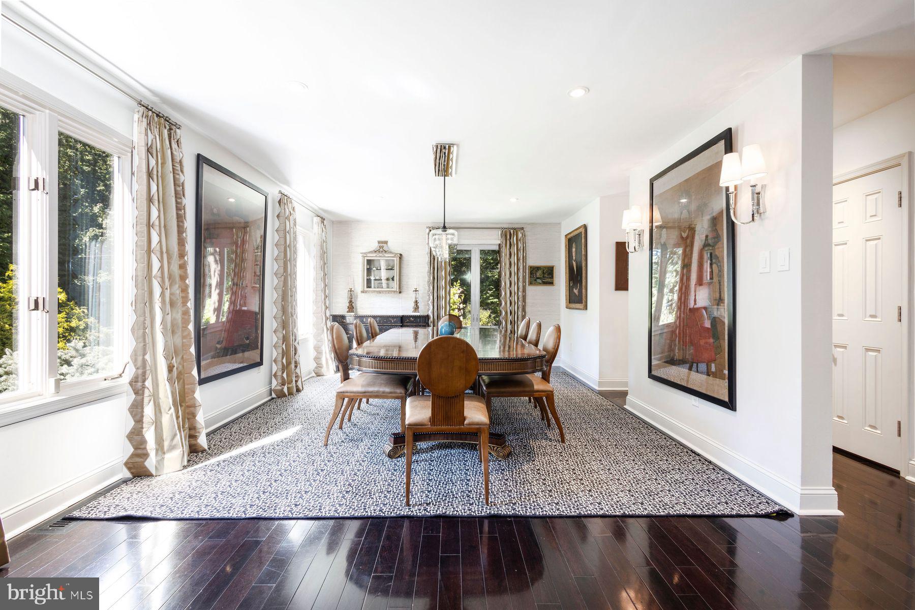 CHESTNUT HILL - Residential